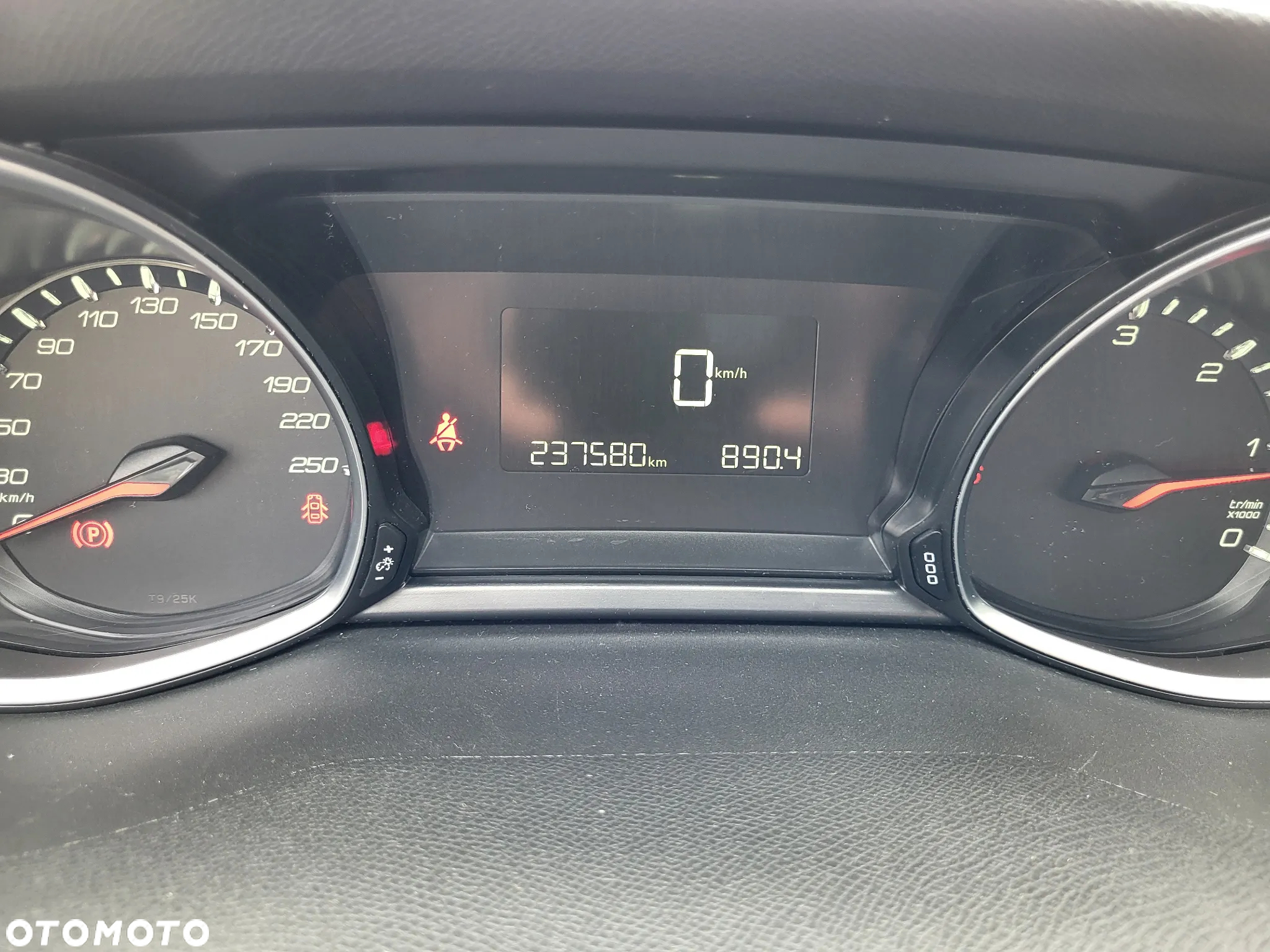 Peugeot 308 1.6 BlueHDi Active S&S - 33