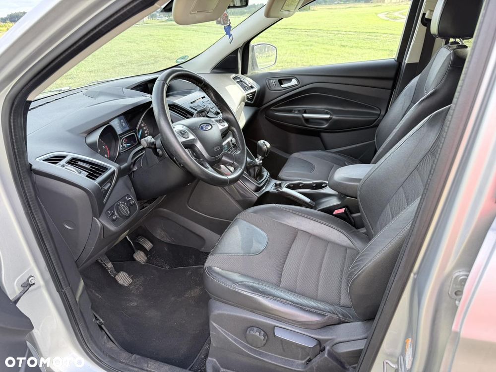 Ford Kuga - 8
