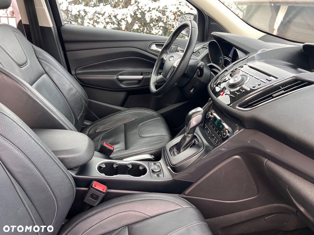 Ford Kuga 2.0 TDCi 4x4 Titanium - 25