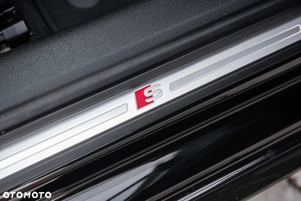 Audi A4 Avant 2.0 TDI Sport S tronic - 34