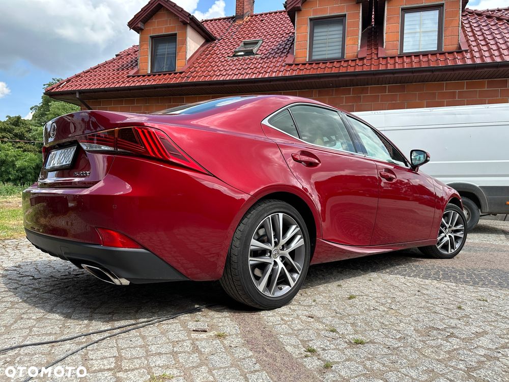 Lexus IS 200t Elegance - 2