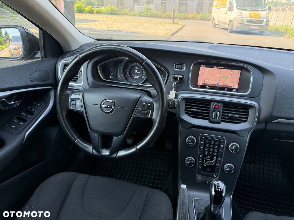 Volvo V40 - 19