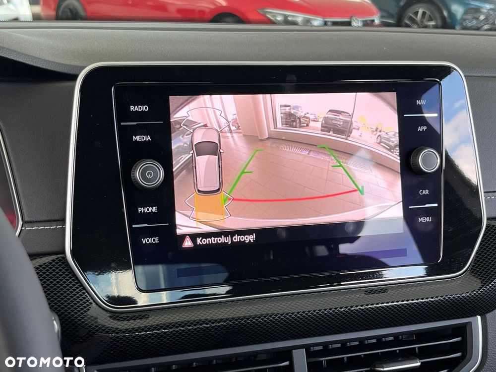 Volkswagen T-Cross - 13