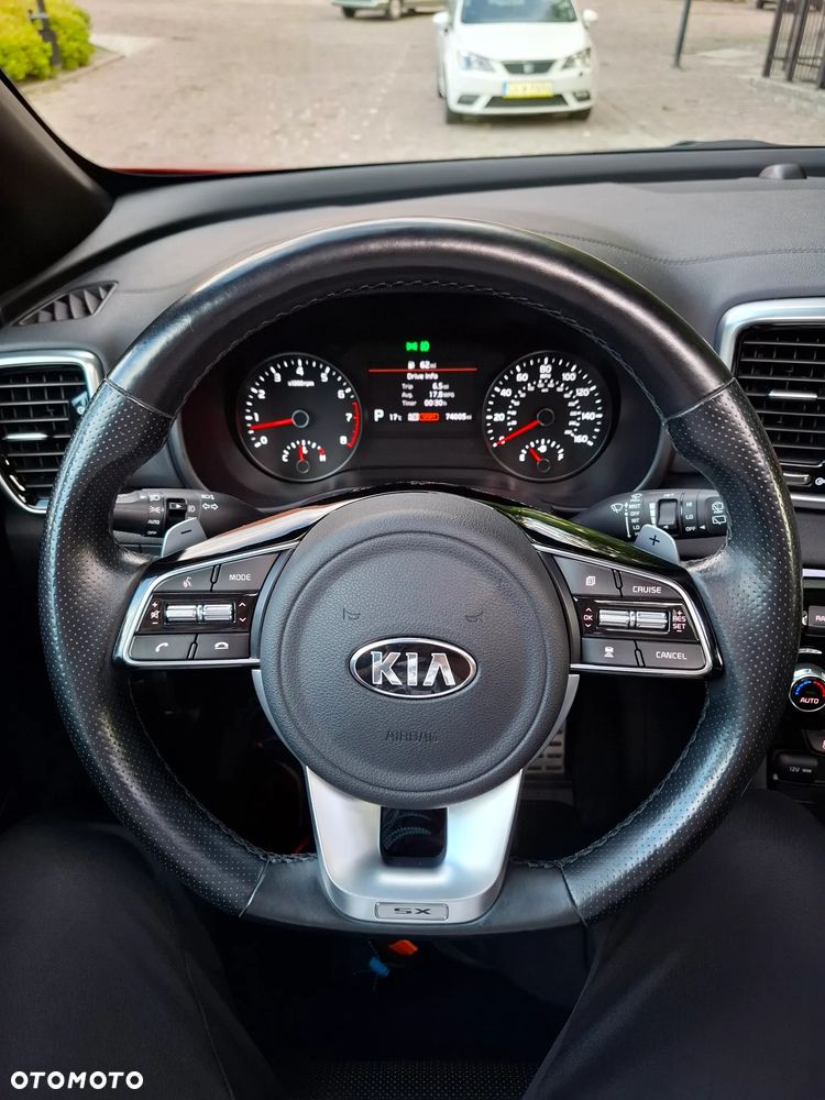 Kia Sportage - 16