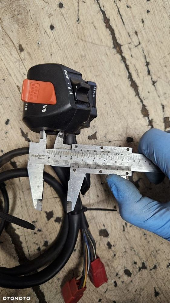 Przełącznik prawy lewy Honda CBR 600 F3 - 13