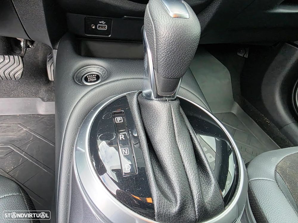 Nissan Juke 1.0 DIG-T N-Connecta NAV.+TwoTone NC DCT - 26