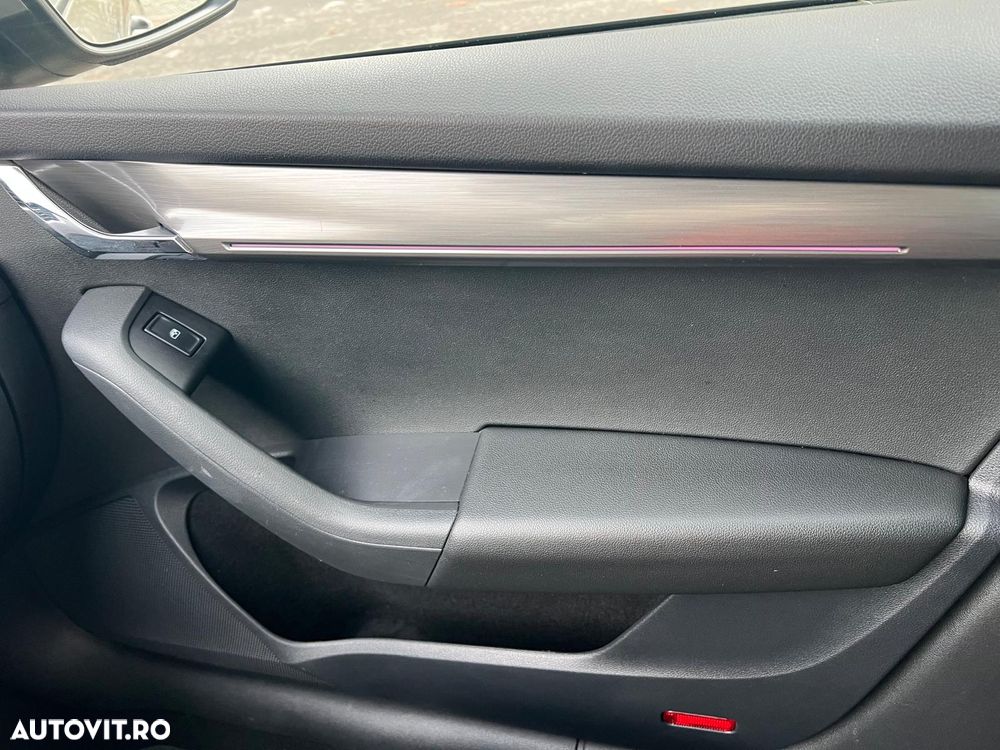 Skoda Octavia 1.5 TSI ACT DSG Clever - 24