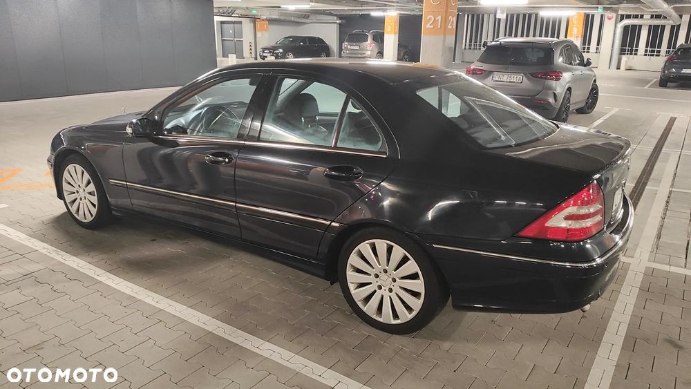 Mercedes-Benz Klasa C 180 T Kompressor Avantgarde - 15