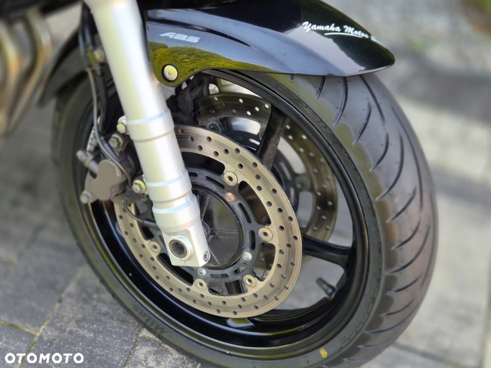 Yamaha FZ6 - 10