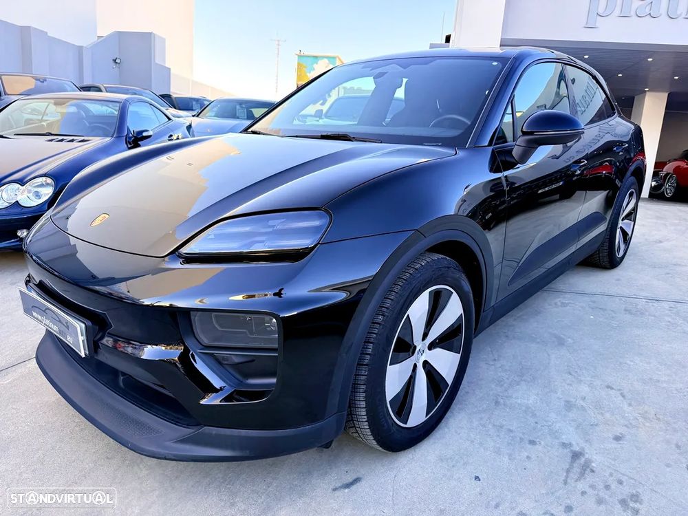 Porsche Macan Electric 4 - 8