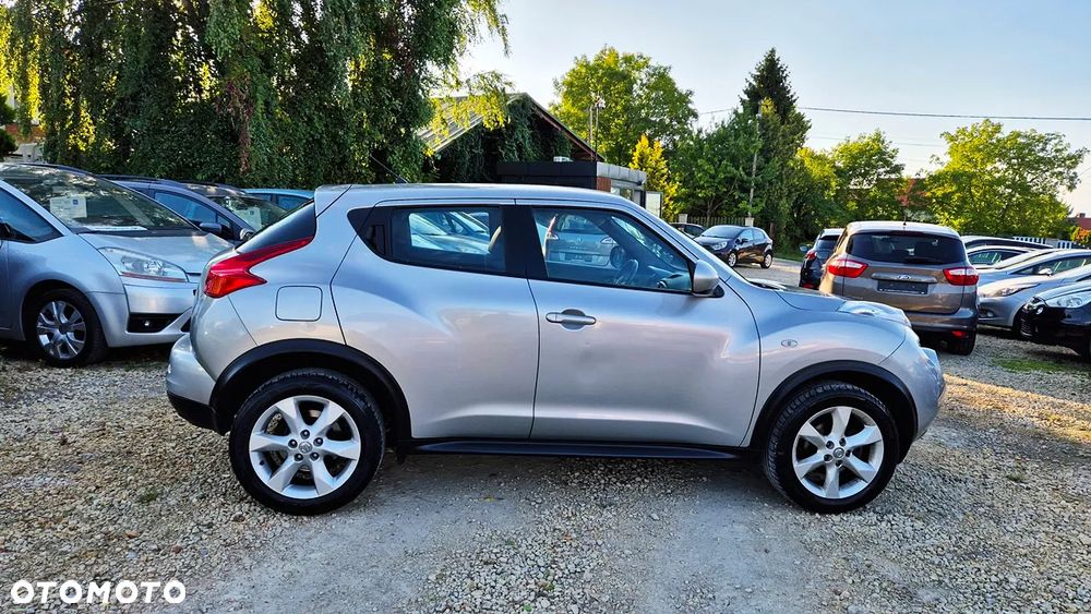 Nissan Juke 1.6 Visia - 11