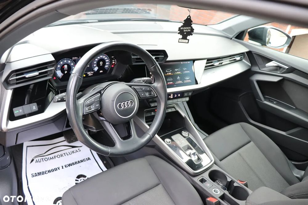 Audi A3 Sportback 35 TFSI S tronic - 20