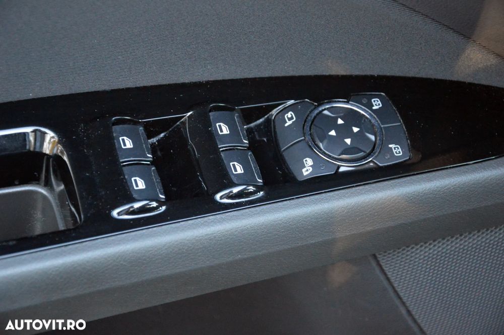 Ford Mondeo 2.0 TDCi Aut. Trend - 30