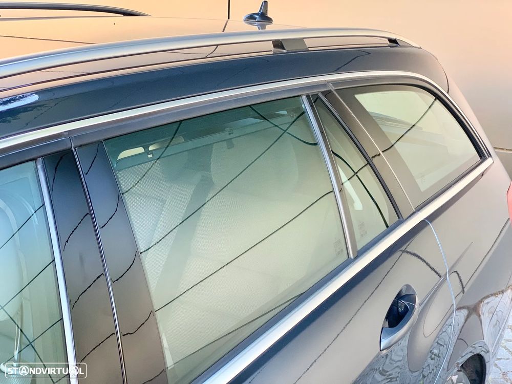 Mercedes-Benz E 300 Bluetec Hybrid Avantgarde - 17