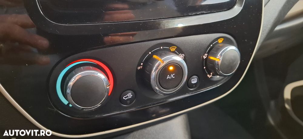 Renault Captur MHEV 140 Techno - 7
