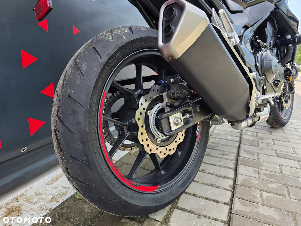 Honda Hornet - 24