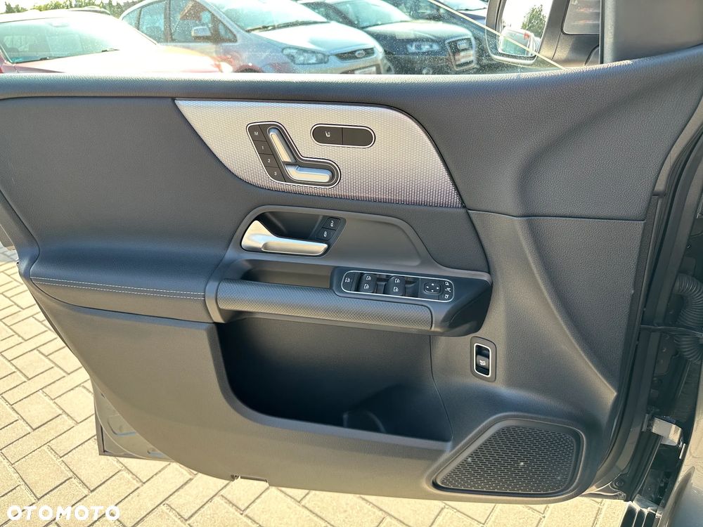 Mercedes-Benz Klasa B - 21