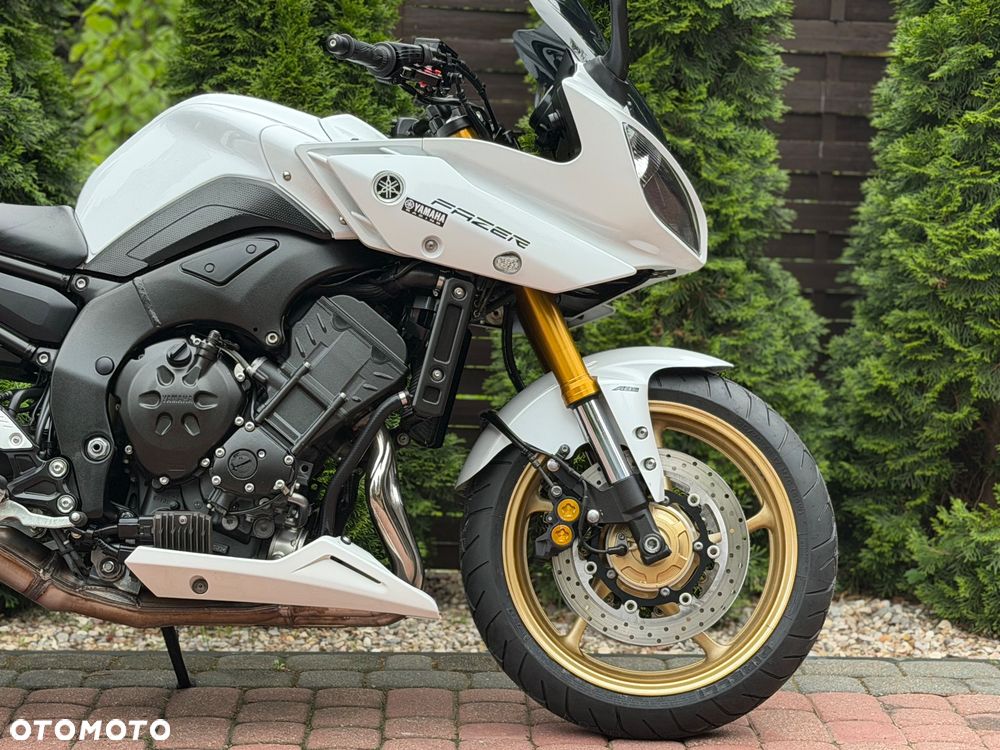 Yamaha FZ8 - 10