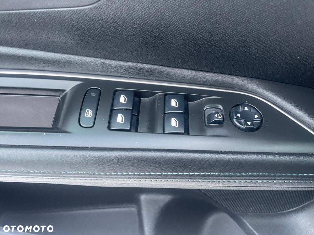 Peugeot 3008 PureTech 130 Stop & Start GPF EAT8 Active - 12