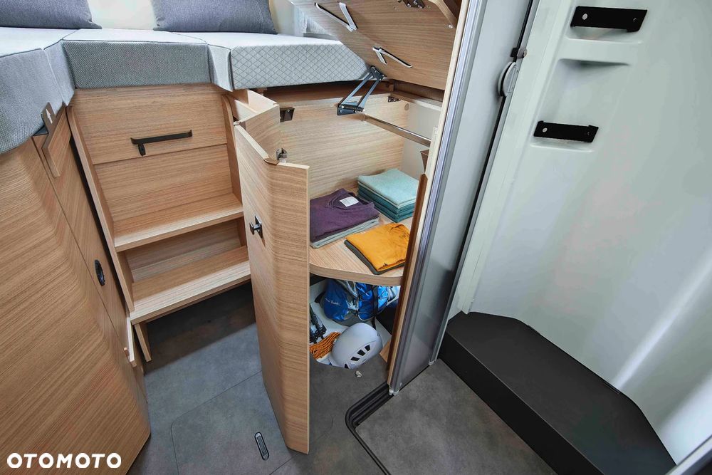 Carthago I 470 RB-LE "K" lightweight 3.5 t / Mercedes - 25