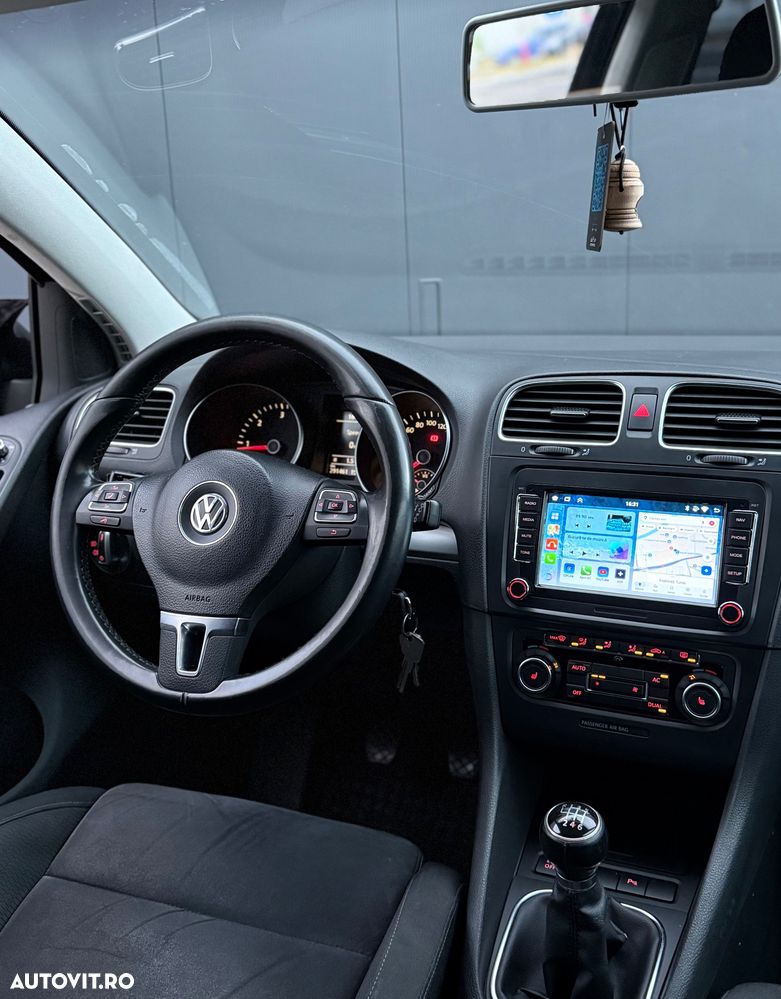 Volkswagen Golf 2.0 TDI DPF Highline - 9