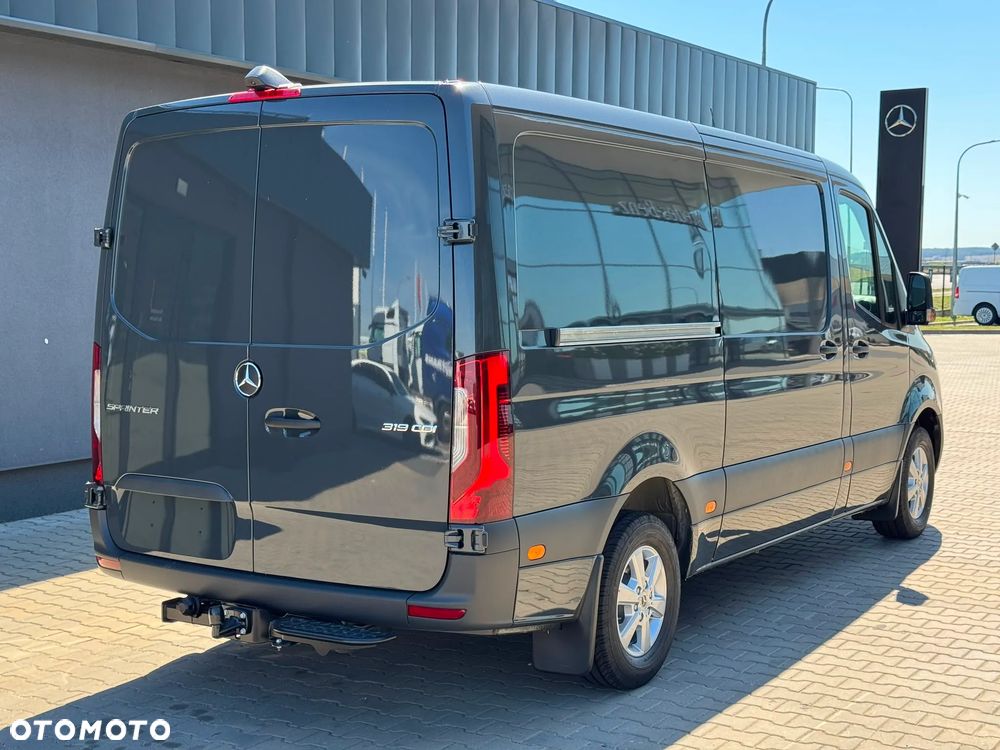 Mercedes-Benz Sprinter - 6