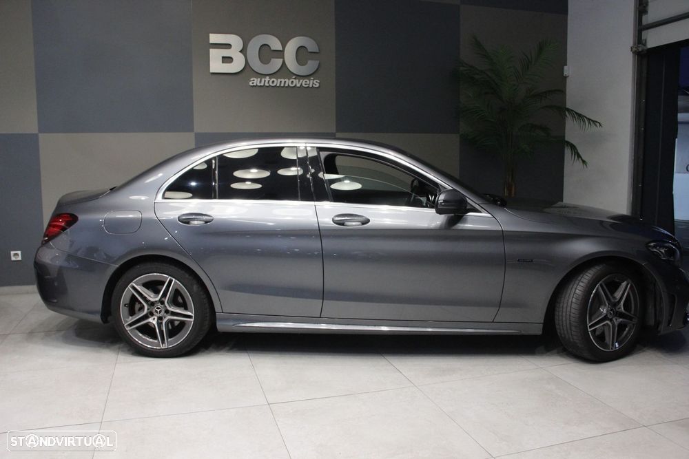 Mercedes-Benz C 300 de AMG Line - 3