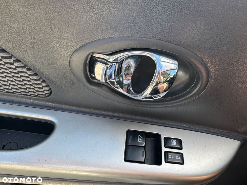 Nissan Micra 1.2 30 Jahre Edition - 12
