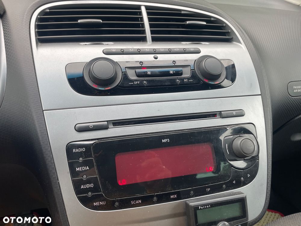 Seat Altea XL 1.6 Reference - 23