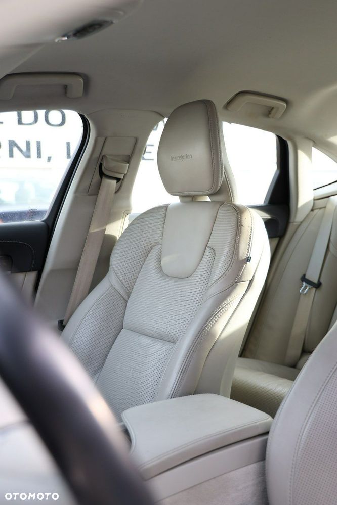 Volvo S90 - 15