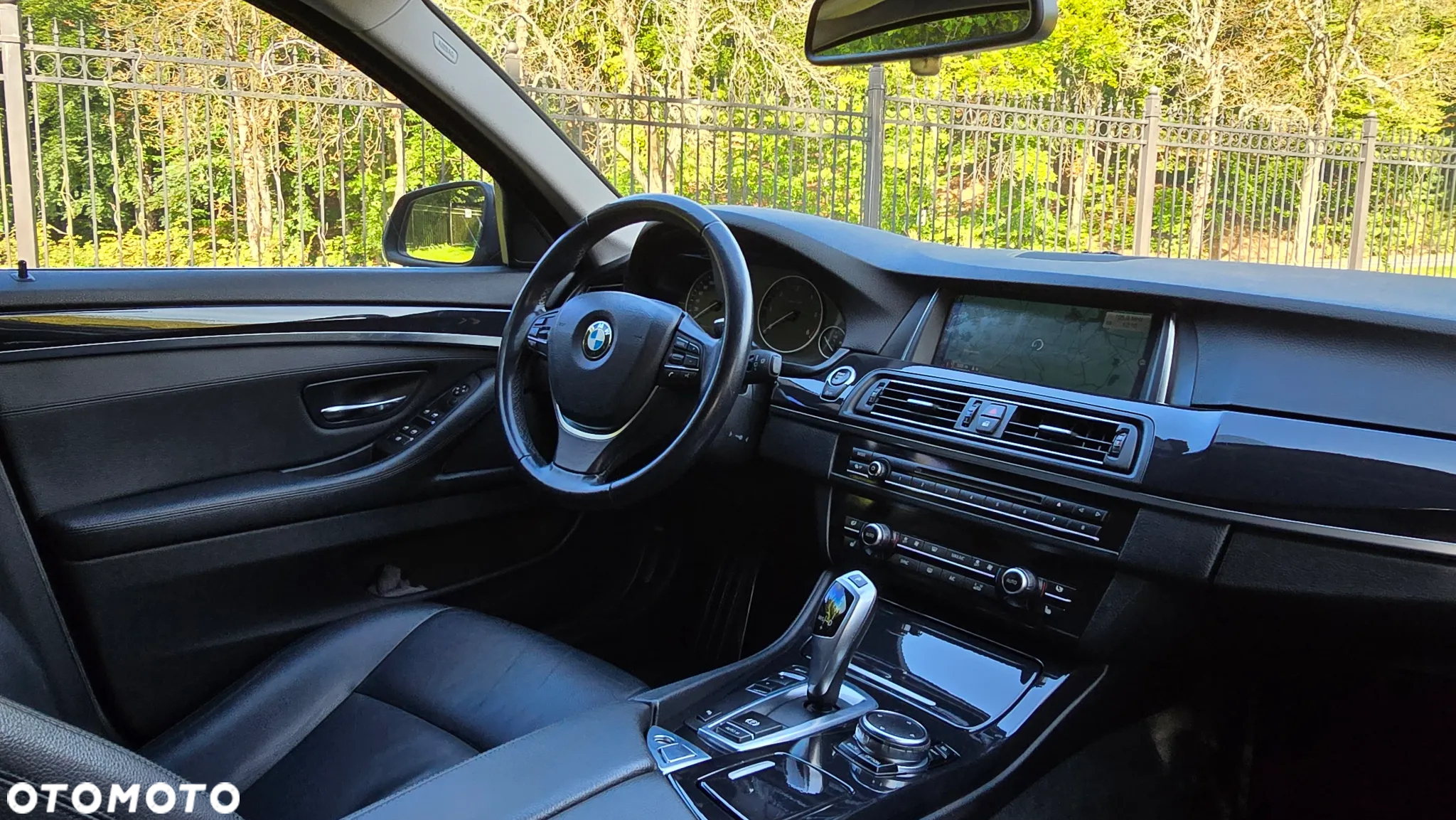 BMW Seria 5 520d Luxury Line - 28