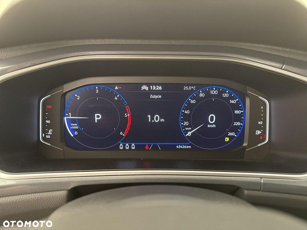 Volkswagen T-Roc - 16