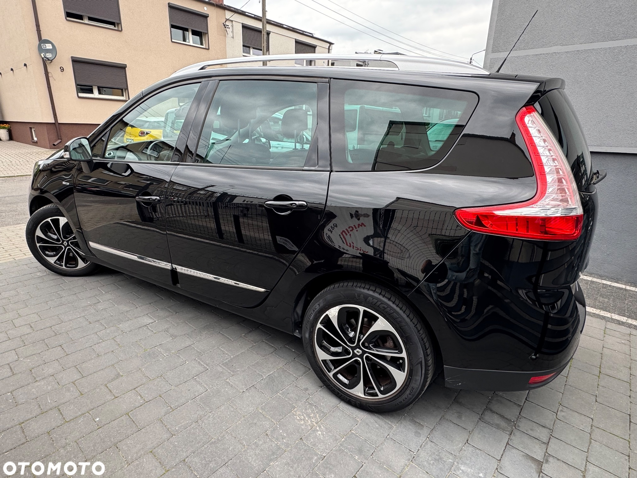 Renault Grand Scenic - 3