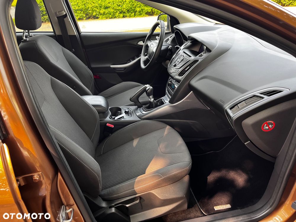 Ford Focus SW 1.0 EcoBoost S&S Titanium - 20