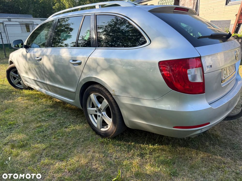 Skoda Superb 2.0 TDI PD Ambition - 15