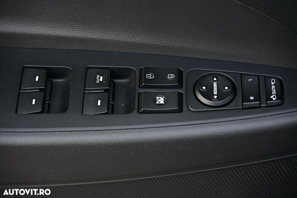 Hyundai Tucson 2.0 CRDI 4WD Automatik Style - 18