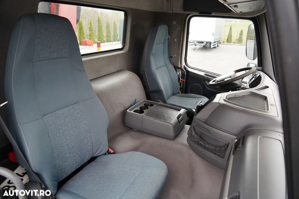 Volvo FMX 370 / 6X4 / TIPPER + FASSI F165XP HDS / MAX. CAPACITATE DE RIDICARE 5200 KG / COMANDĂ RADIO / HAYON LATERAL HIDRAULIC - 36