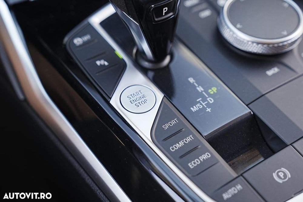 BMW Seria 3 320d Aut. Sport Line - 22