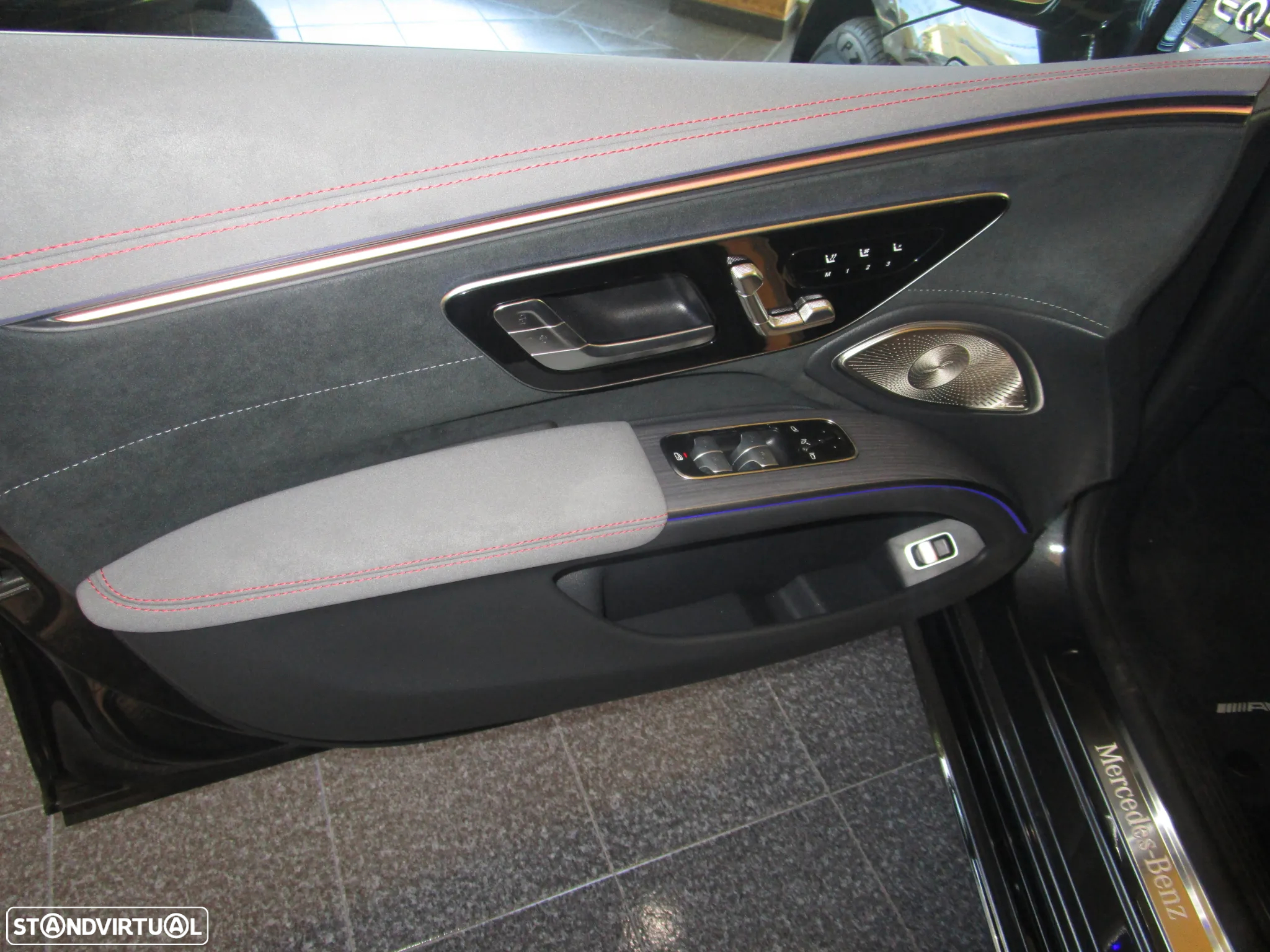 Mercedes-Benz EQS - 12