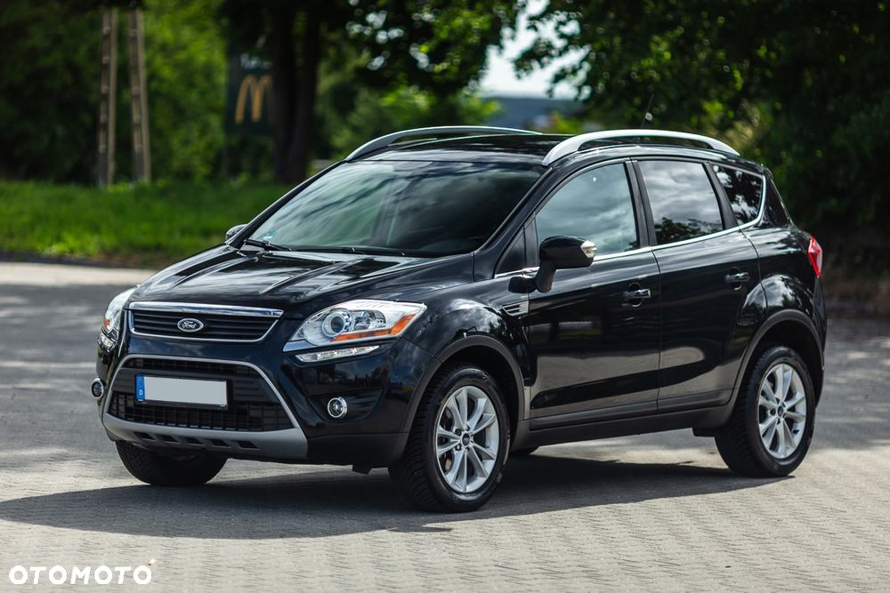 Ford Kuga 2.0 TDCi 2x4 Titanium - 3