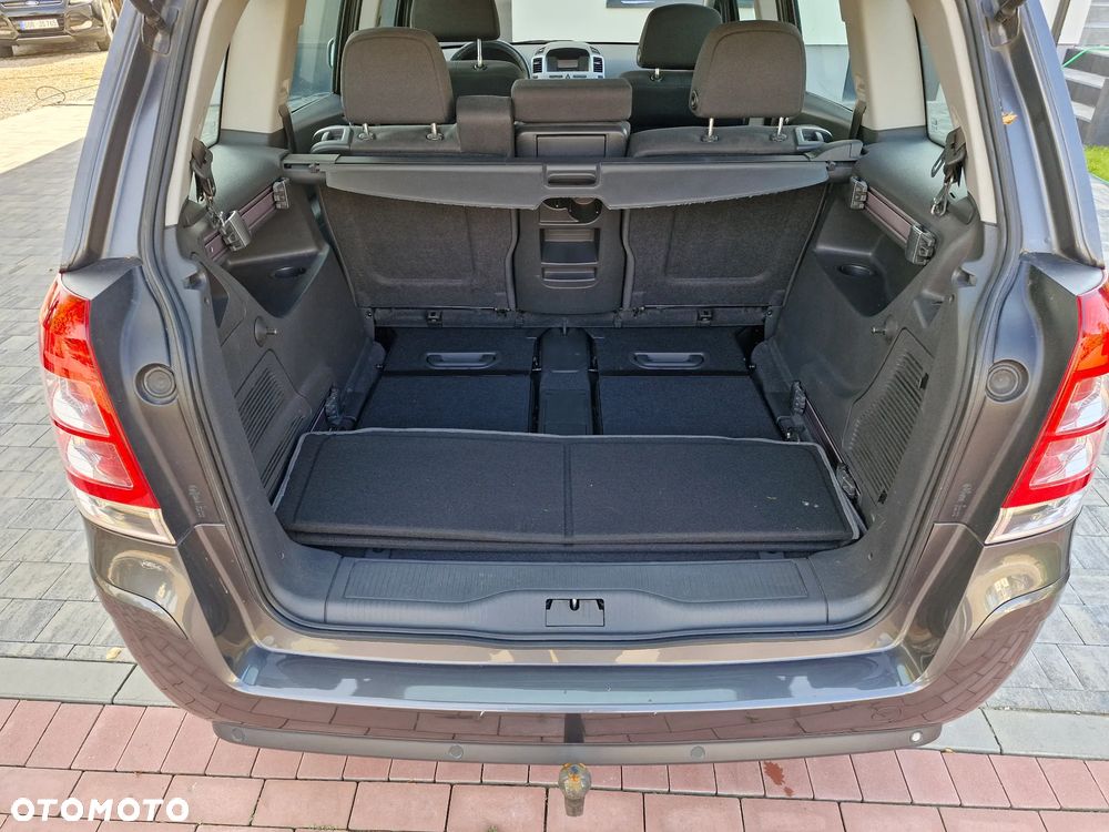 Opel Zafira - 17