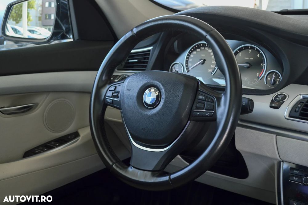 BMW Seria 5 520d Aut. Luxury Line - 27
