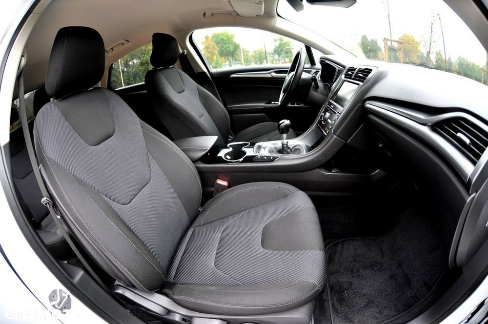 Ford Mondeo 1.6 TDCi Titanium - 23