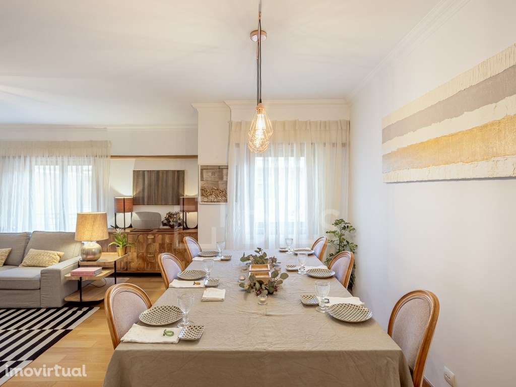 Moradia T4+1 em Cascais, com jardim privativo e piscina em condomínio - Grande imagem: 3/35