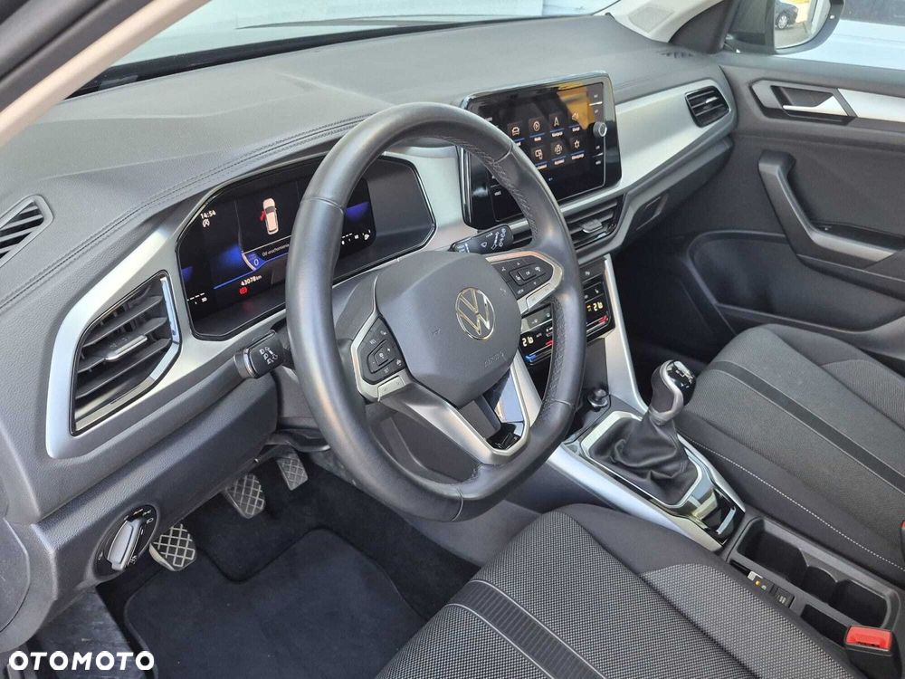 Volkswagen T-Roc - 11