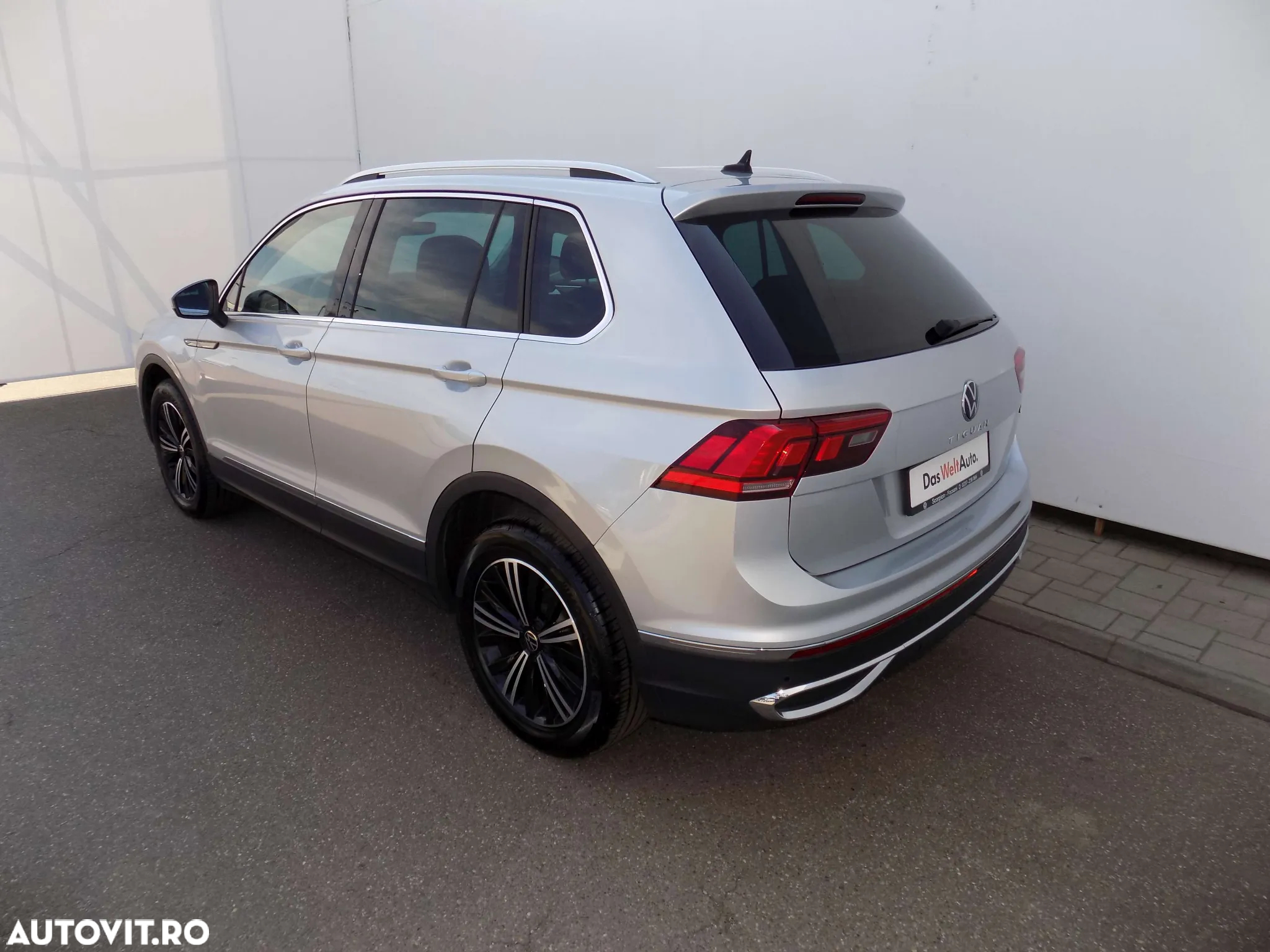 Volkswagen Tiguan 2.0 TDI SCR DSG 4Motion Elegance - 3