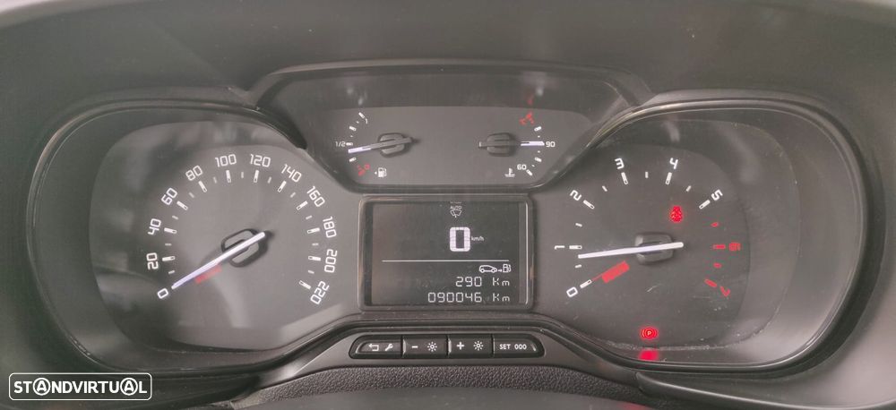 Citroën BERLINGO - 31