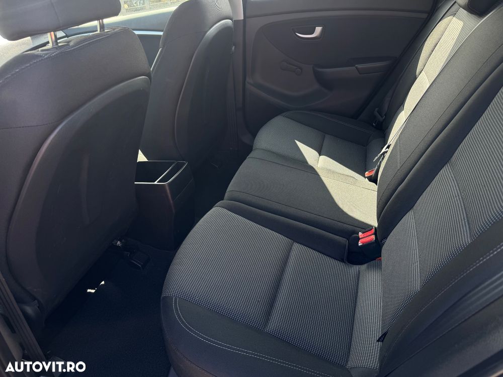 Hyundai i30 1.4 Classic - 13