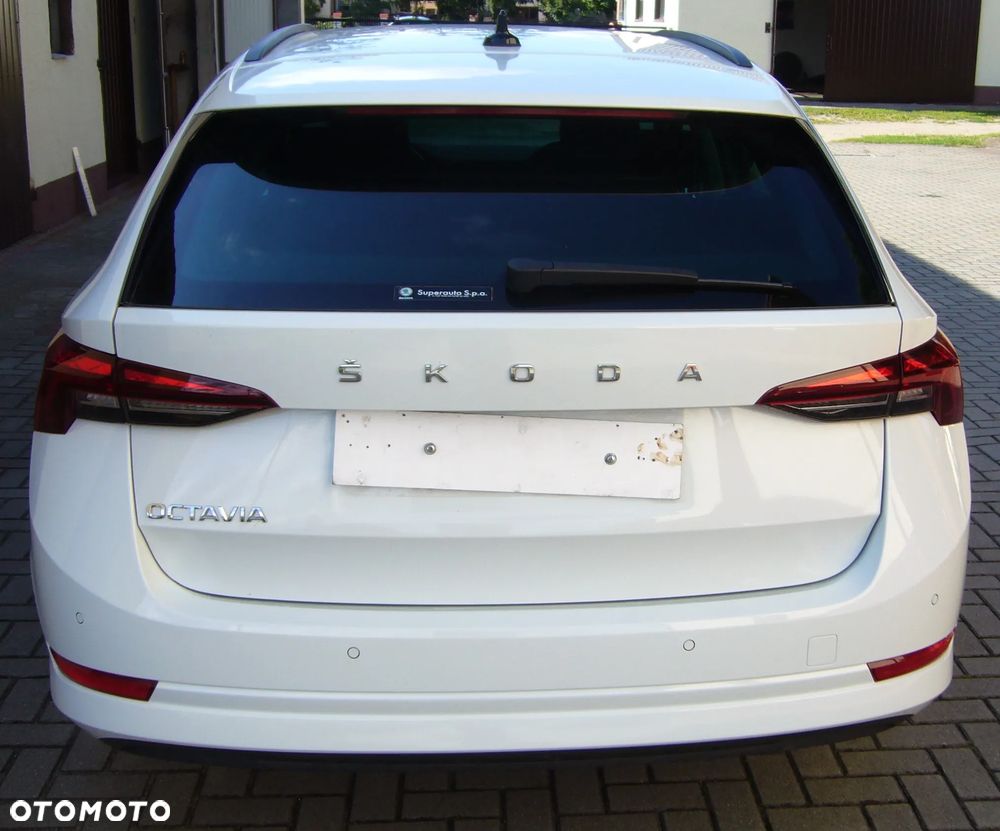 Skoda Octavia 2.0 TDI Ambition DSG - 4