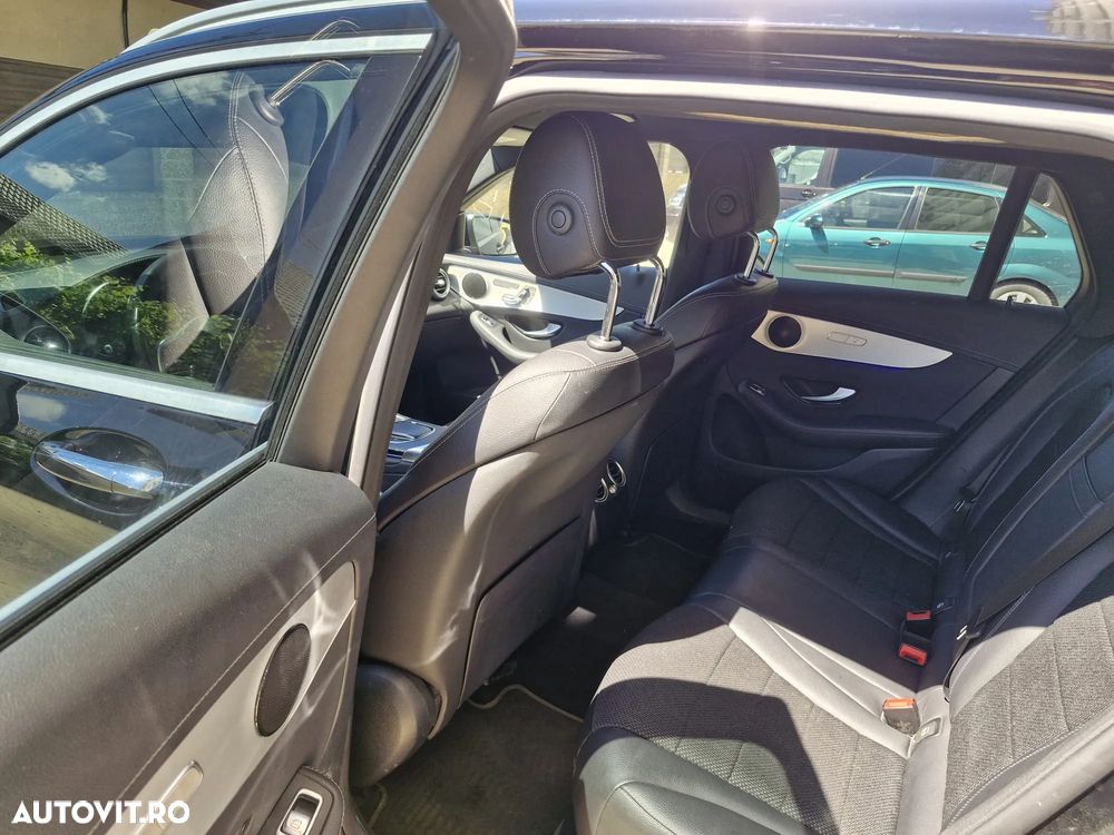 Mercedes-Benz GLC 300 e 4MATIC - 7